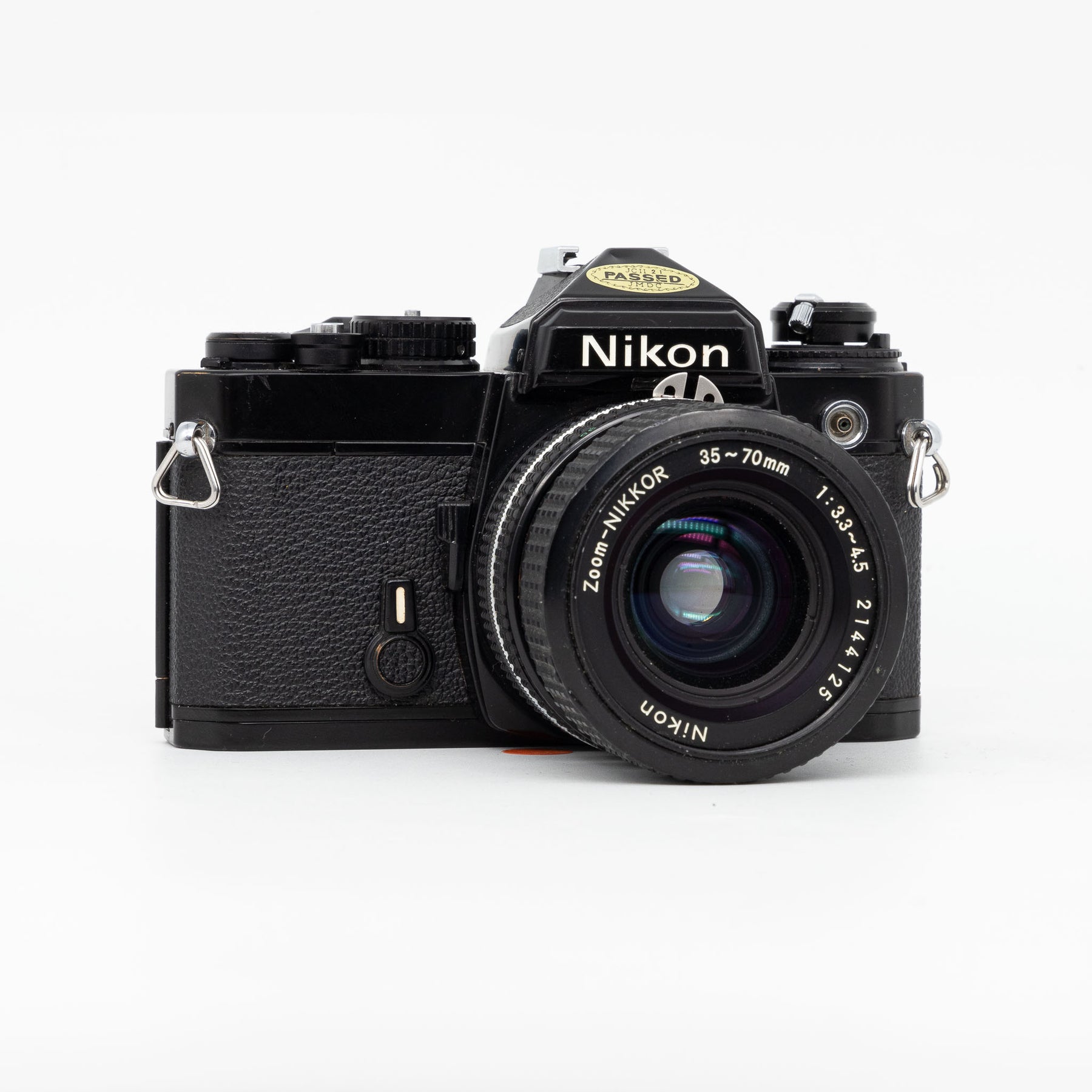 Nikon FE & Zoom-Nikkor 35-70mm f/3.3-4.5