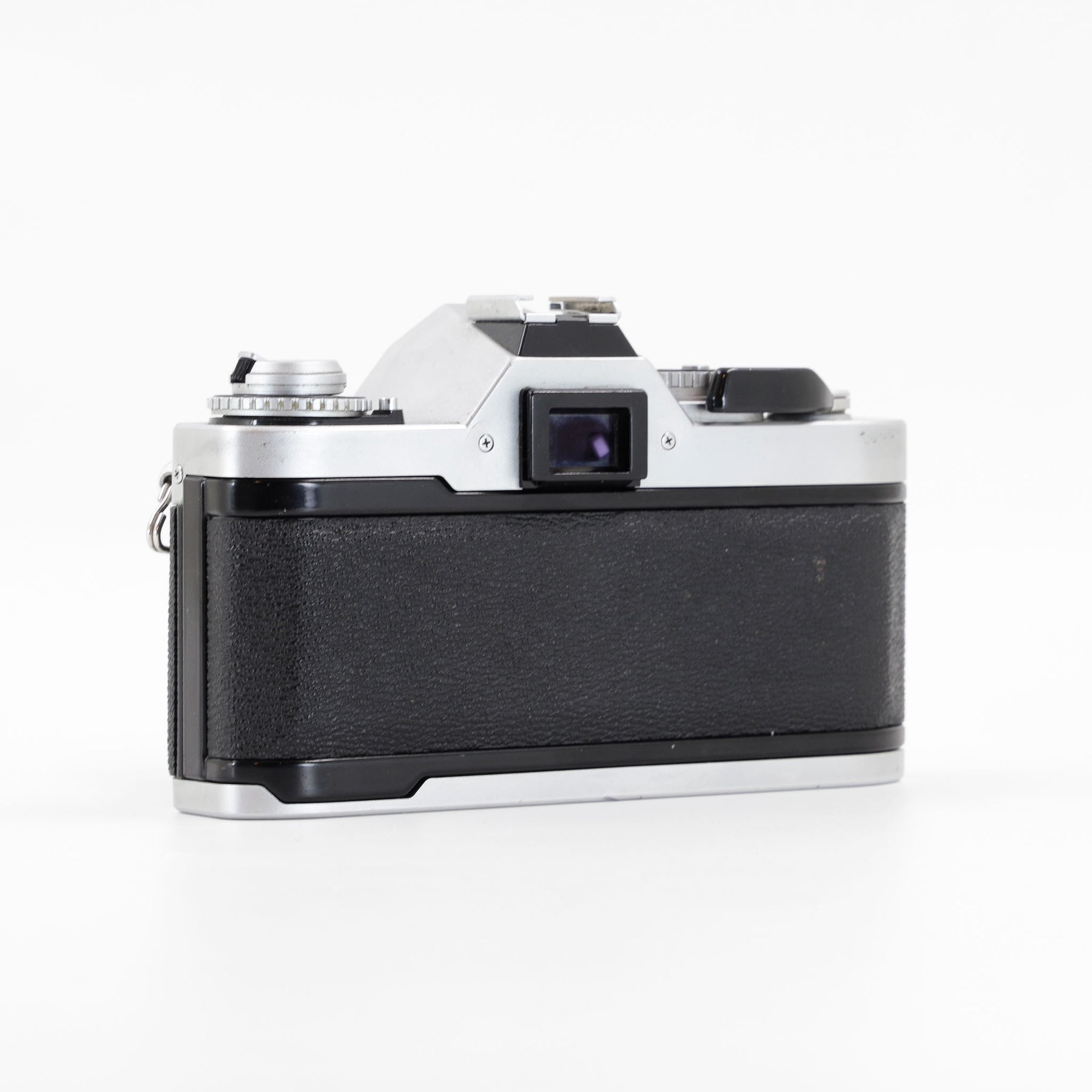 Analog Film 35mm SLR Camera Canon AV-1