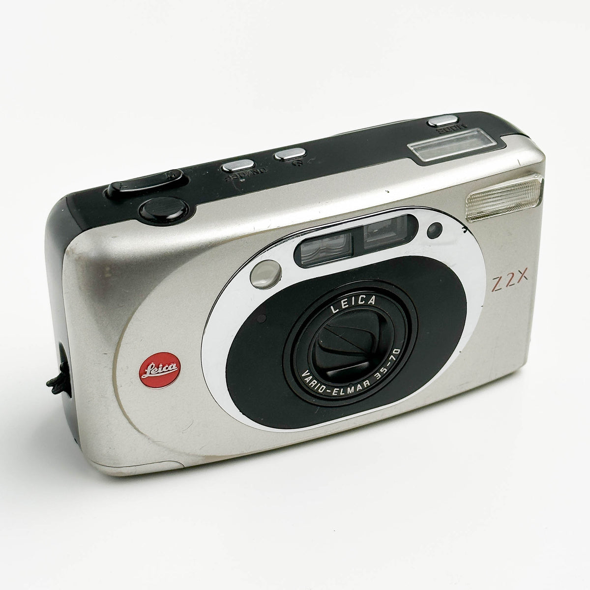 Analog Box N°72 - Leica Z2X 35-70mm f/4.0-7.6