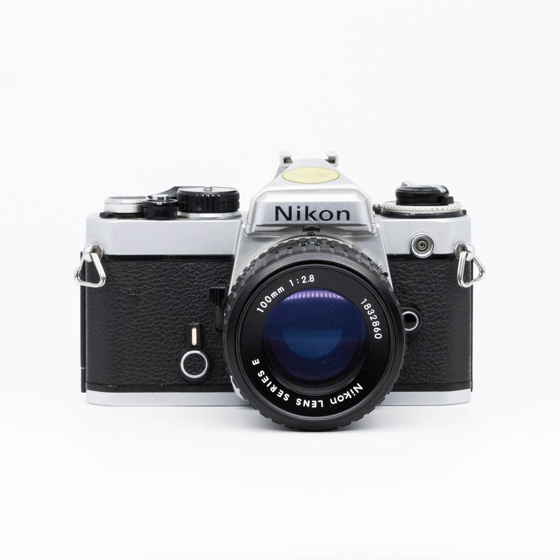 Analog Box N°100 - Nikon FE & Nikkor 100mm f/2.8
