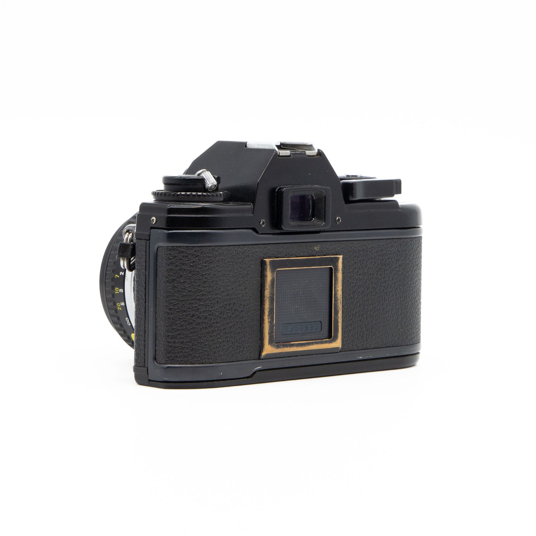 Analog Box N°109 - Nikon EM & Nikkor 50mm f/1.8