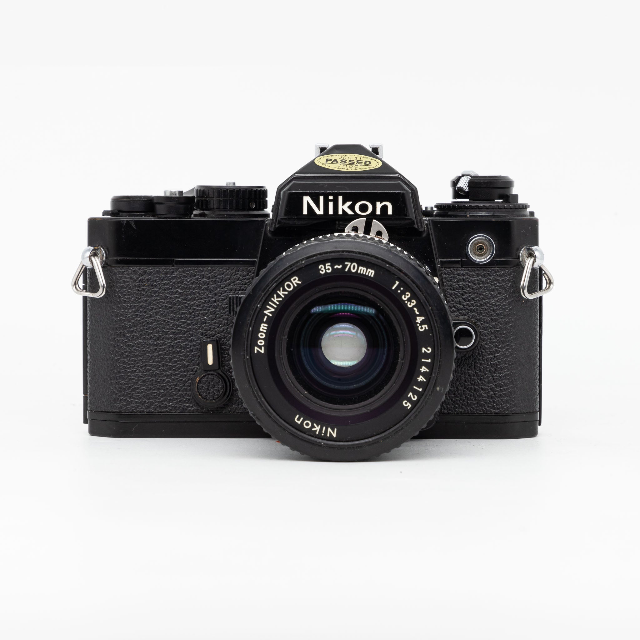 Nikon FE & Zoom-Nikkor 35-70mm f/3.3-4.5