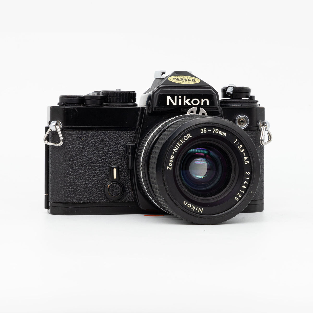 Nikon FE & Zoom-Nikkor 35-70mm f/3.3-4.5