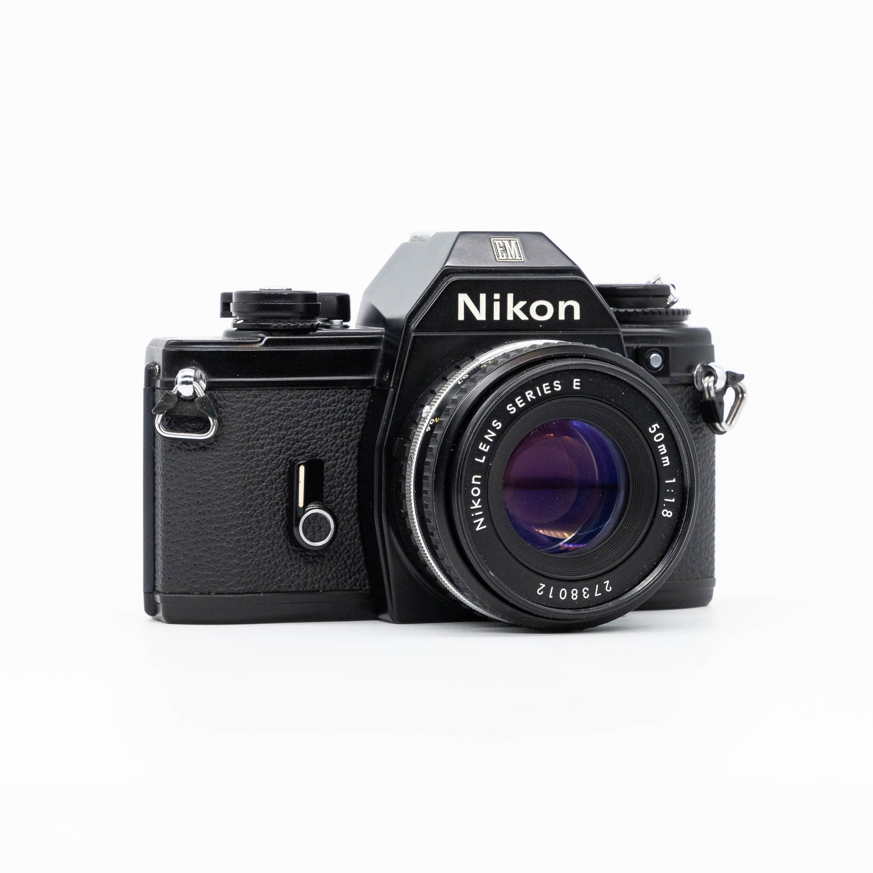 Analog Box N°98 - Nikon EM & Nikkor 50mm f/1.8