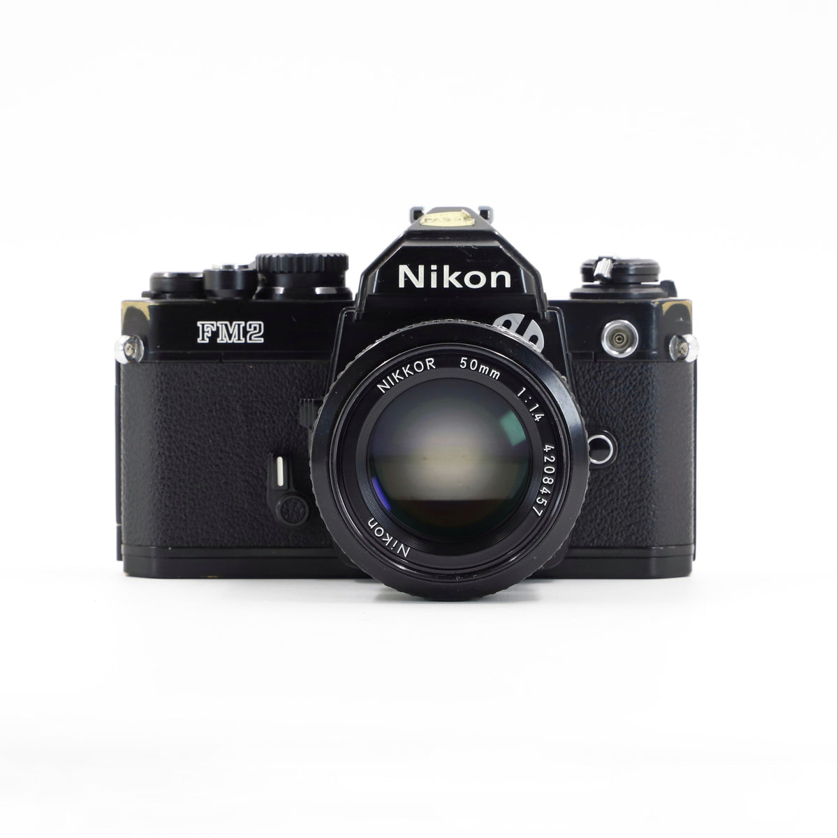 Analog Film 35mm SLR Camera Nikon FM2