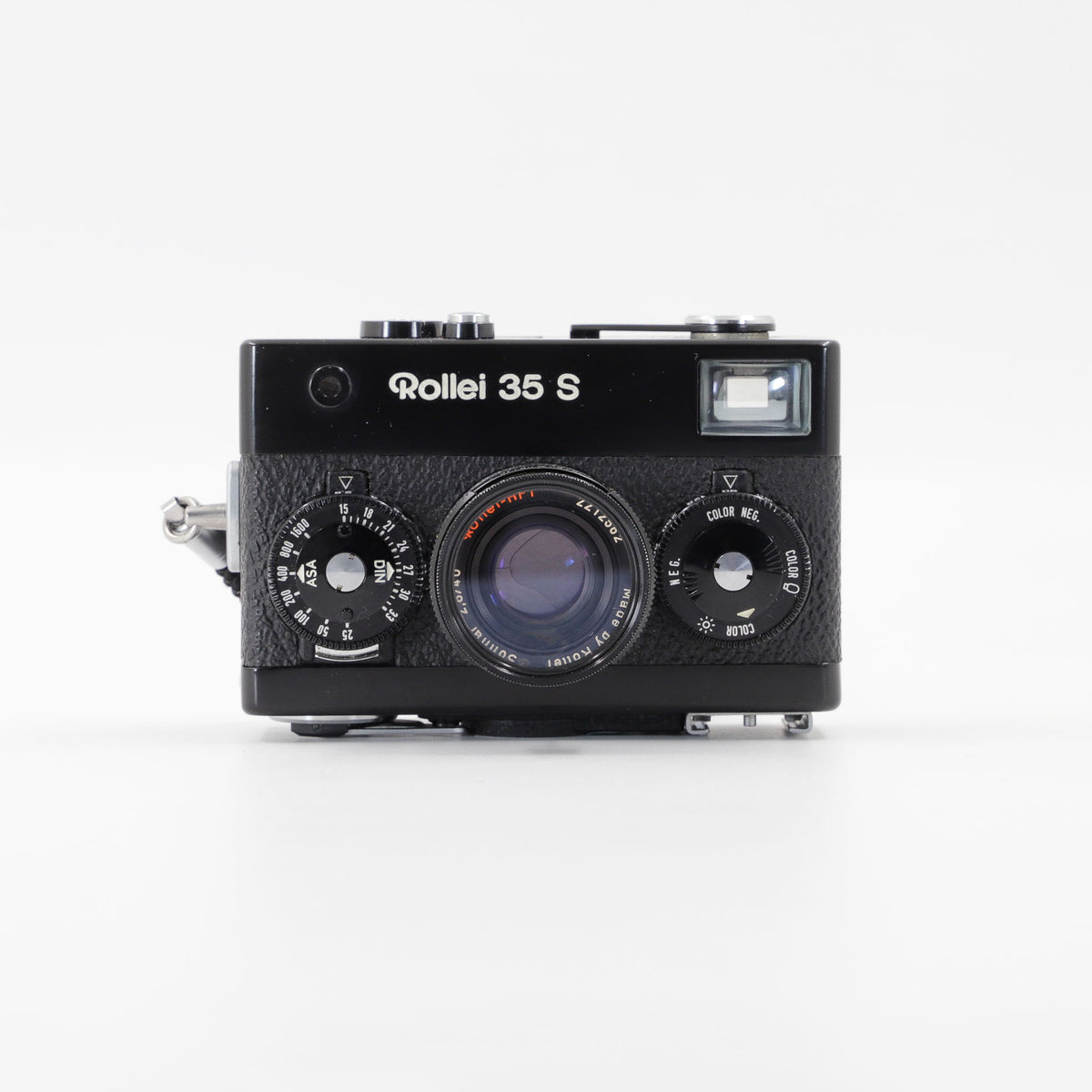 analog-film-rangefinder-camera